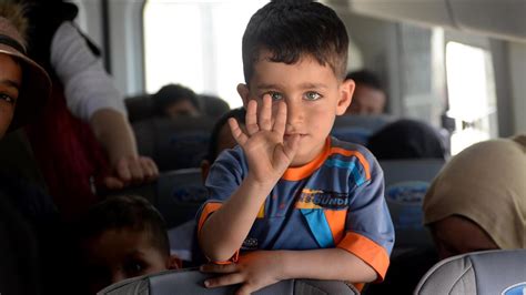 S­u­r­i­y­e­l­i­l­e­r­ ­ü­l­k­e­l­e­r­i­n­e­ ­d­ö­n­ü­y­o­r­